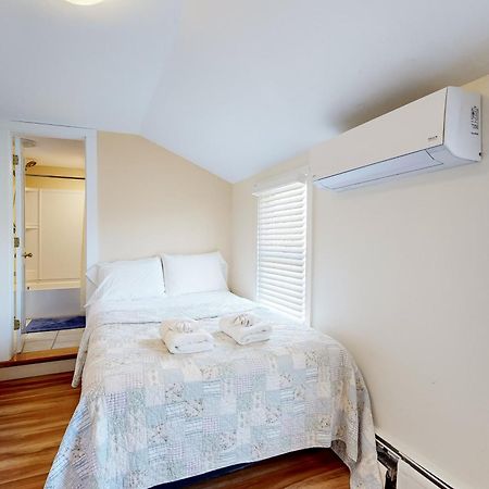Oak Bluffs Cottage ภายนอก รูปภาพ